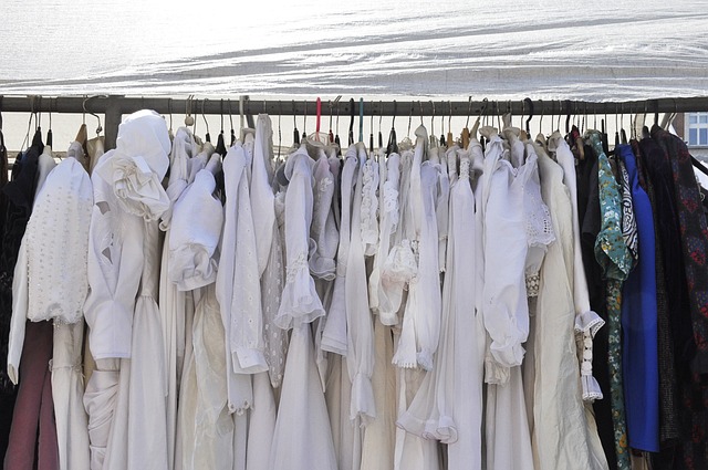 second-hand clothing